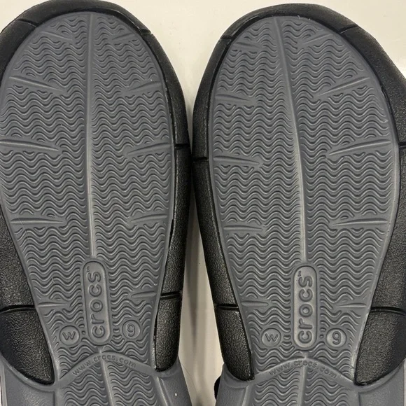 CROCS Women’s Swift Water Mesh Sandals - Picture 10 of 11